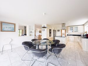 Photo 11- click for photo gallery